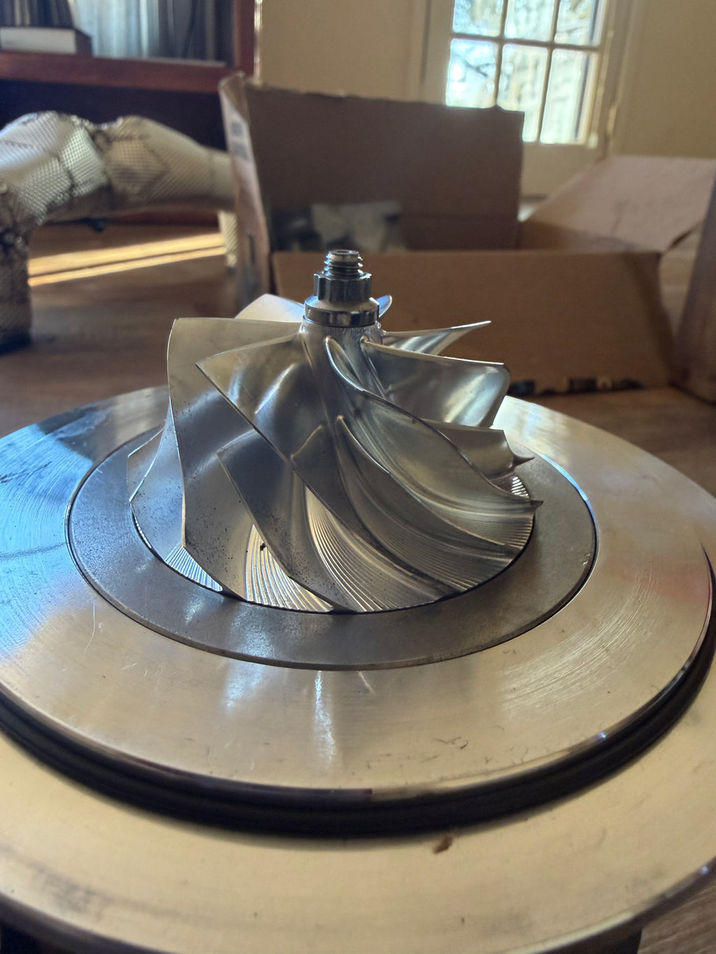Billet compressor wheel of the GropeTuned G25-660 turbocharger